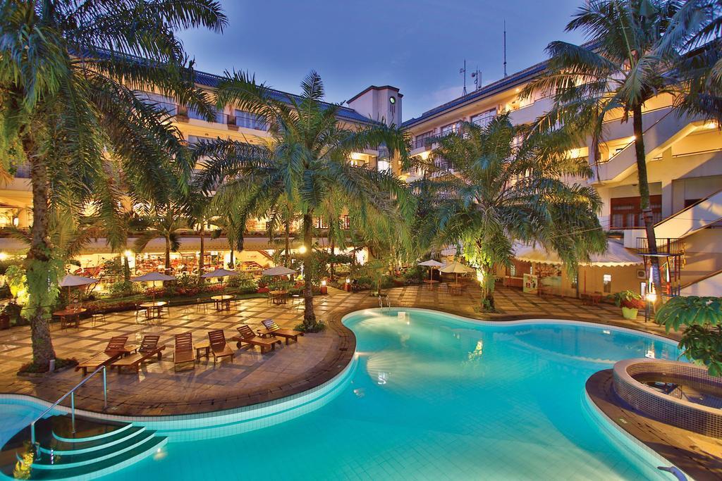 The Jayakarta Suites Bandung Kültér fotó